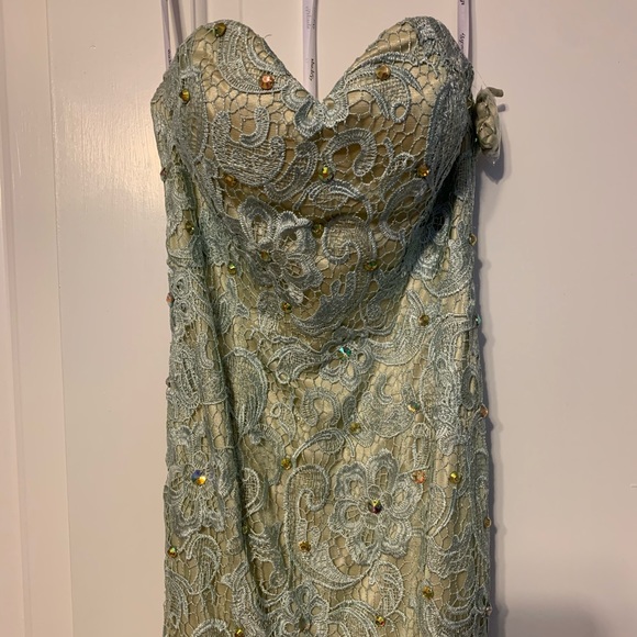 Mint green prom dress - Picture 2 of 4